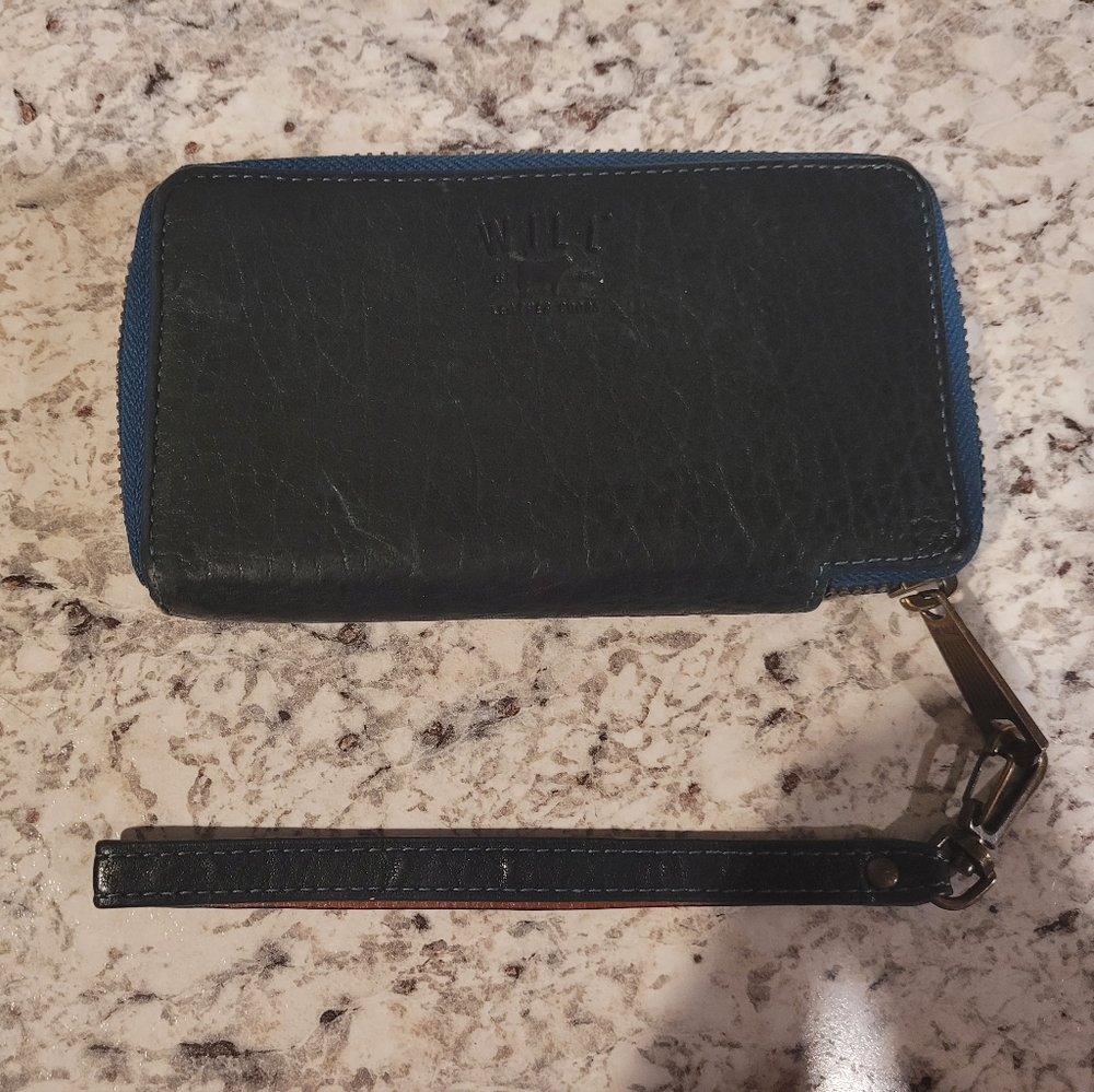 💚CLEARANCE💚 WILL Leather Wristlet/ Wallet